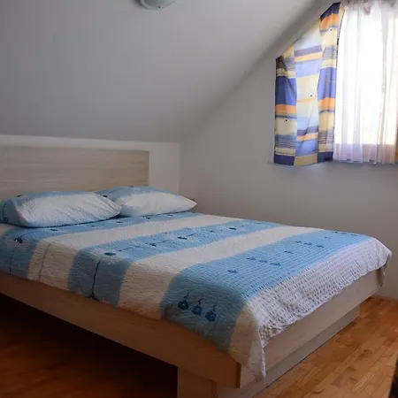 Apartment Gatej Cerkno